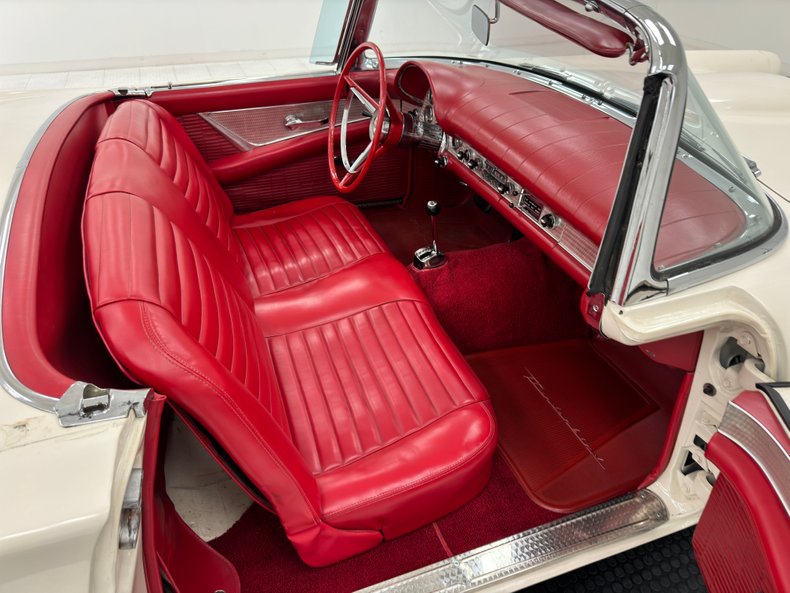 Unknown-Thunderbird-1957-Colonial-White-Red-47