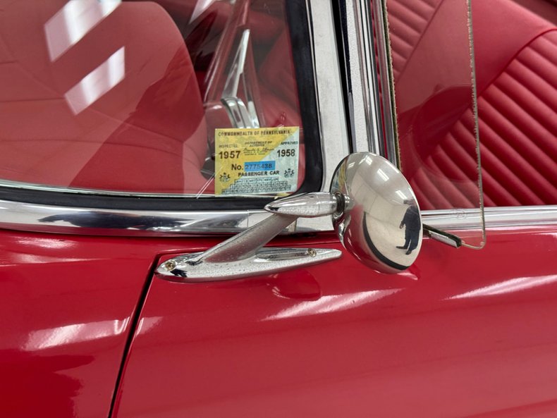 Unknown-Thunderbird-1957-Flame-Red-Flame-Red-32