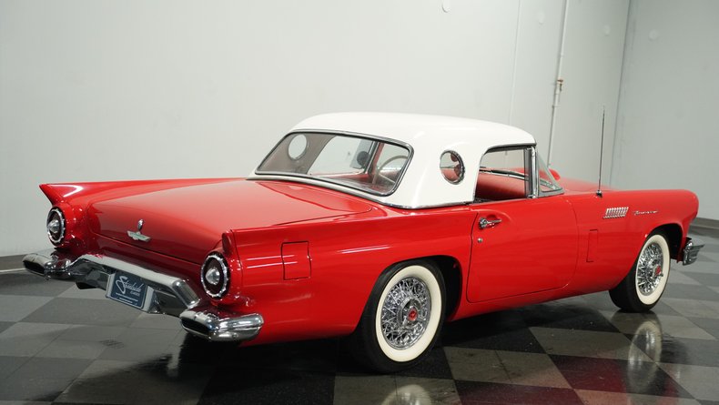Unknown-Thunderbird-1957-Flame-Red-Red-ampamp-White-10