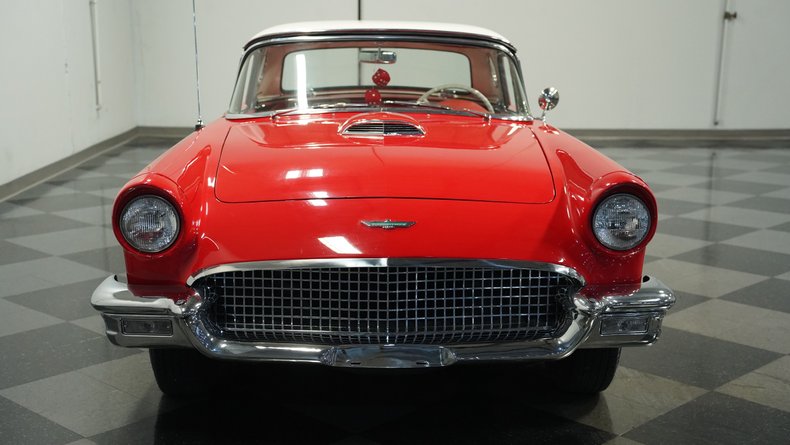 Unknown-Thunderbird-1957-Flame-Red-Red-ampamp-White-14