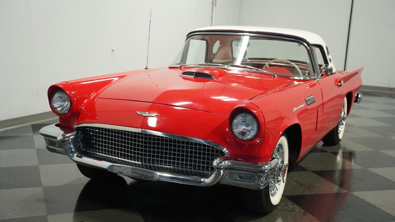 Unknown-Thunderbird-1957-Flame-Red-Red-ampamp-White-15