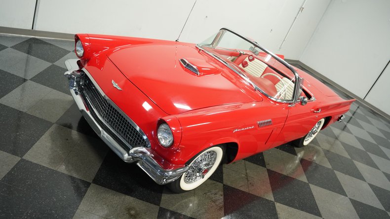 Unknown-Thunderbird-1957-Flame-Red-Red-ampamp-White-16