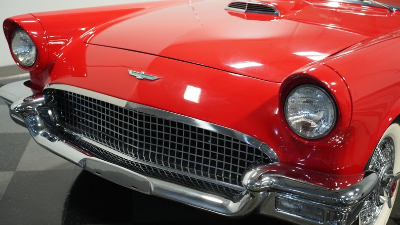 Unknown-Thunderbird-1957-Flame-Red-Red-ampamp-White-17