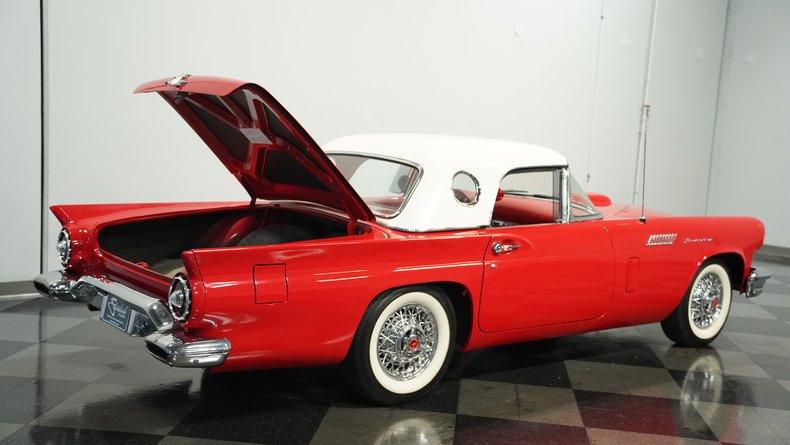 Unknown-Thunderbird-1957-Flame-Red-Red-ampamp-White-19
