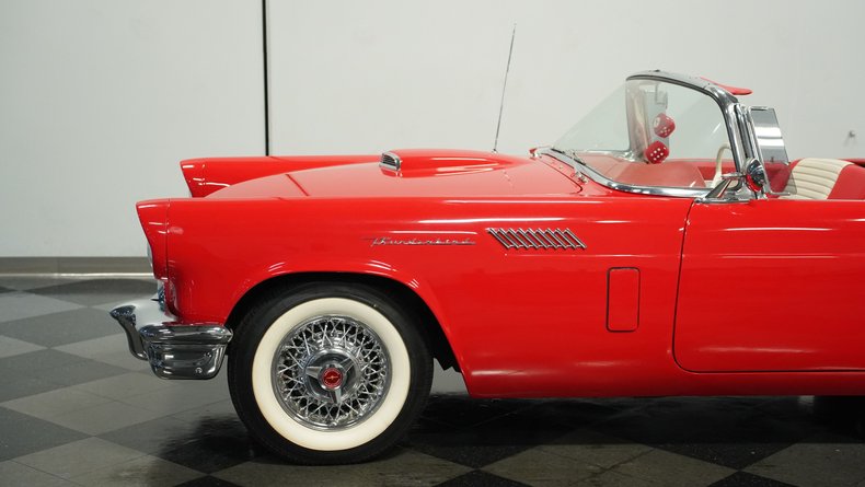 Unknown-Thunderbird-1957-Flame-Red-Red-ampamp-White-28