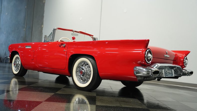 Unknown-Thunderbird-1957-Flame-Red-Red-ampamp-White-29