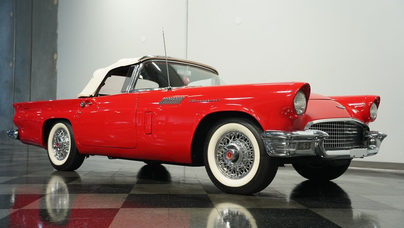 Unknown-Thunderbird-1957-Flame-Red-Red-ampamp-White-3