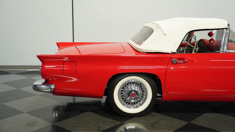 Unknown-Thunderbird-1957-Flame-Red-Red-ampamp-White-33