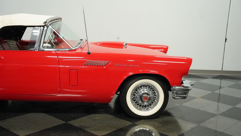 Unknown-Thunderbird-1957-Flame-Red-Red-ampamp-White-34