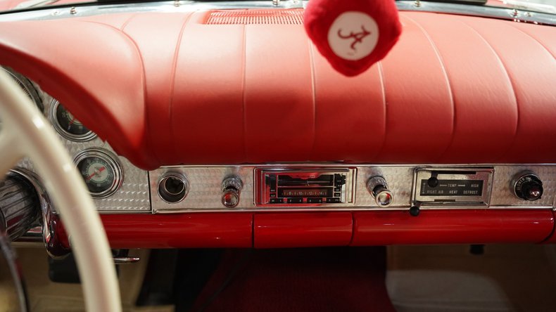 Unknown-Thunderbird-1957-Flame-Red-Red-ampamp-White-43