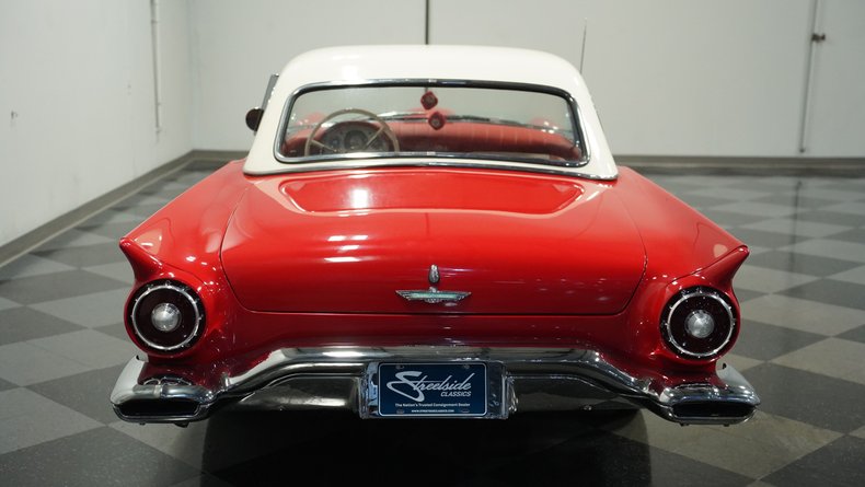 Unknown-Thunderbird-1957-Flame-Red-Red-ampamp-White-8