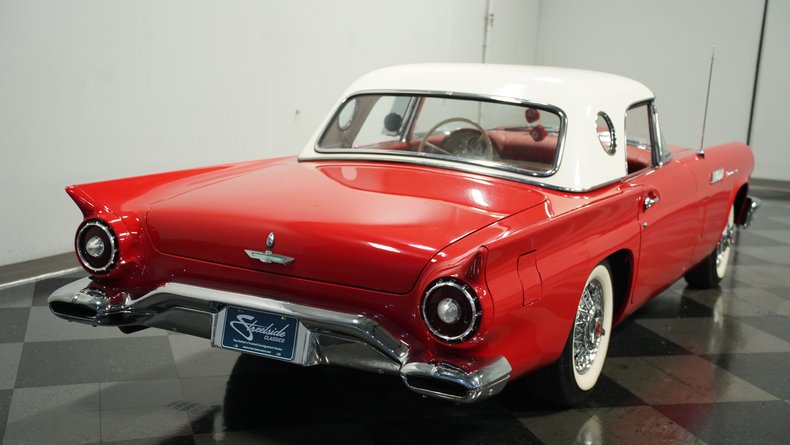 Unknown-Thunderbird-1957-Flame-Red-Red-ampamp-White-9