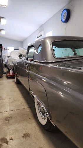 Unknown-Thunderbird-1957-Gray-7