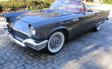 Unknown-Thunderbird-1957-Gray-Red-22