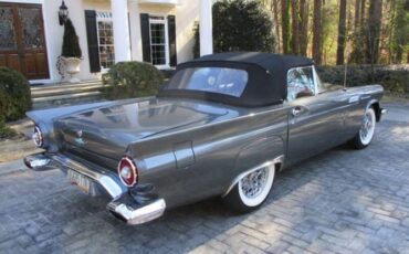 Unknown-Thunderbird-1957-Gray-Red-3