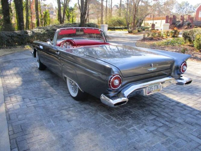 Unknown-Thunderbird-1957-Gray-Red-7