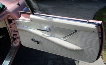 Unknown-Thunderbird-1957-Pink-White-12