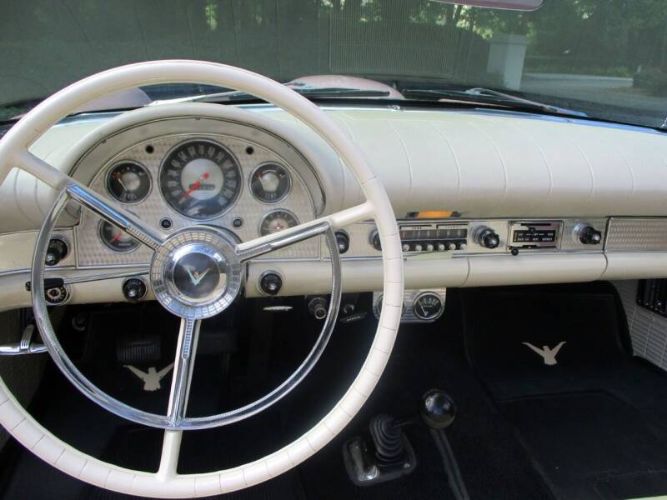 Unknown-Thunderbird-1957-Pink-White-15