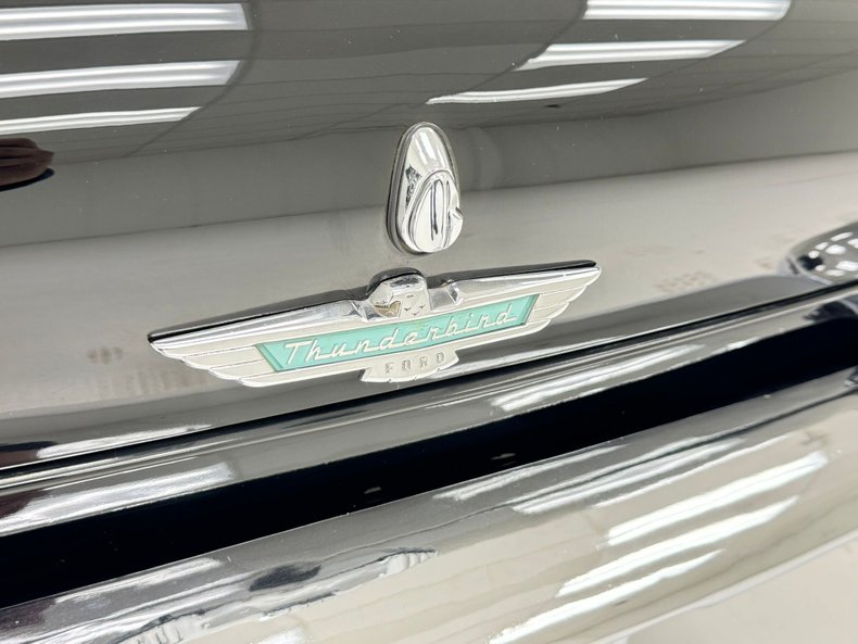Unknown-Thunderbird-1957-Raven-Black-Black-22