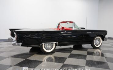 Unknown-Thunderbird-1957-Raven-Black-Flame-Red-21