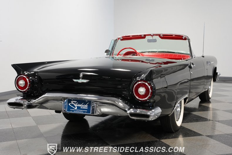 Unknown-Thunderbird-1957-Raven-Black-Flame-Red-44