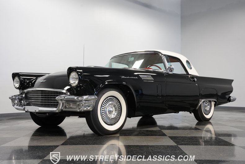 Unknown-Thunderbird-1957-Raven-Black-Flame-Red-45
