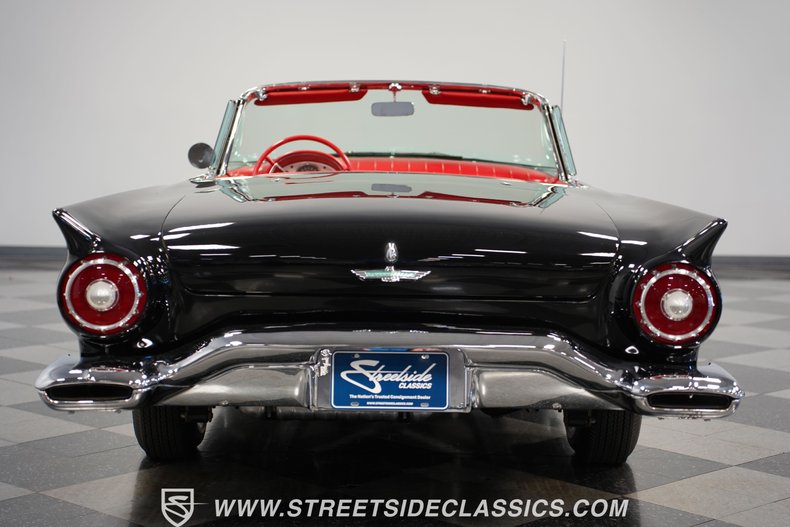 Unknown-Thunderbird-1957-Raven-Black-Flame-Red-47