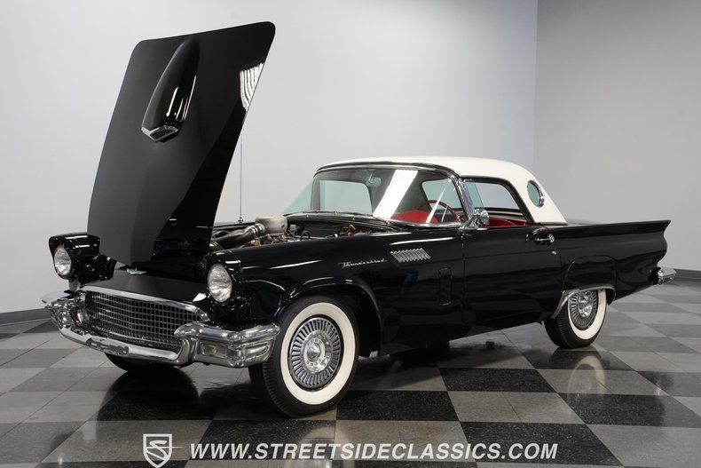 Unknown-Thunderbird-1957-Raven-Black-Flame-Red-48
