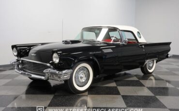 Unknown-Thunderbird-1957-Raven-Black-Flame-Red-9