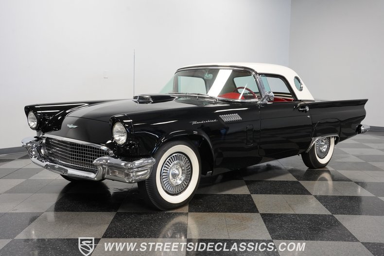 Unknown-Thunderbird-1957-Raven-Black-Flame-Red-9