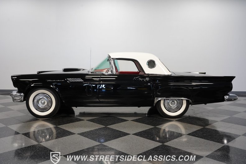 Unknown-Thunderbird-1957-Raven-Black-Flame-Red
