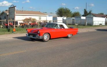 Unknown-Thunderbird-1957-Red-1