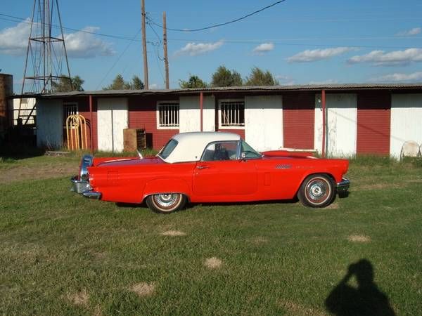 Unknown-Thunderbird-1957-Red-2