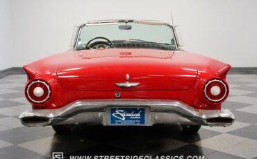 Unknown-Thunderbird-1957-Red-Black-10