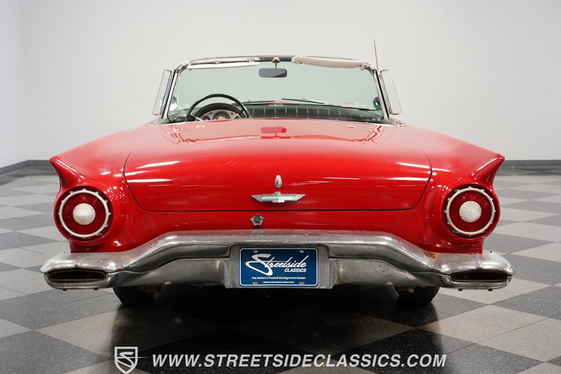 Unknown-Thunderbird-1957-Red-Black-10