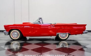 Unknown-Thunderbird-1957-Red-Black-12