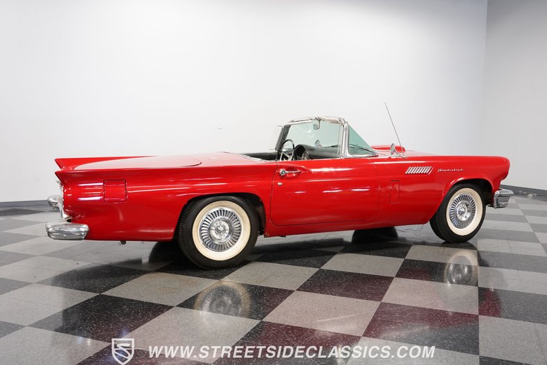 Unknown-Thunderbird-1957-Red-Black-13
