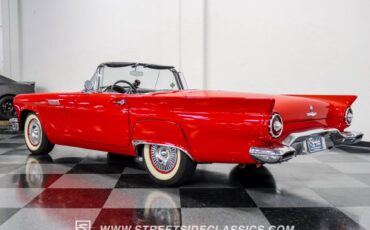 Unknown-Thunderbird-1957-Red-Black-17