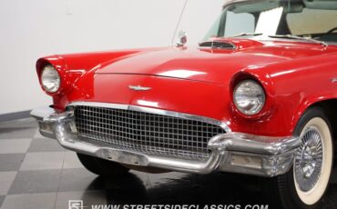 Unknown-Thunderbird-1957-Red-Black-17