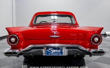 Unknown-Thunderbird-1957-Red-Black-20