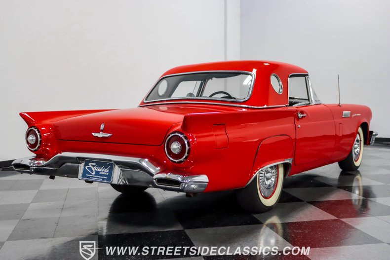 Unknown-Thunderbird-1957-Red-Black-21