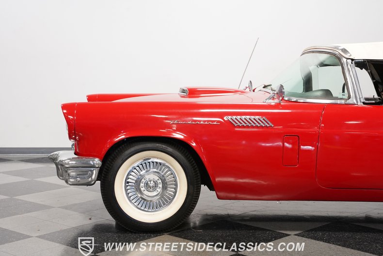 Unknown-Thunderbird-1957-Red-Black-21