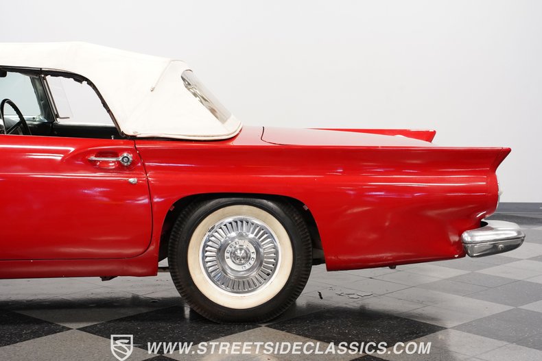 Unknown-Thunderbird-1957-Red-Black-22