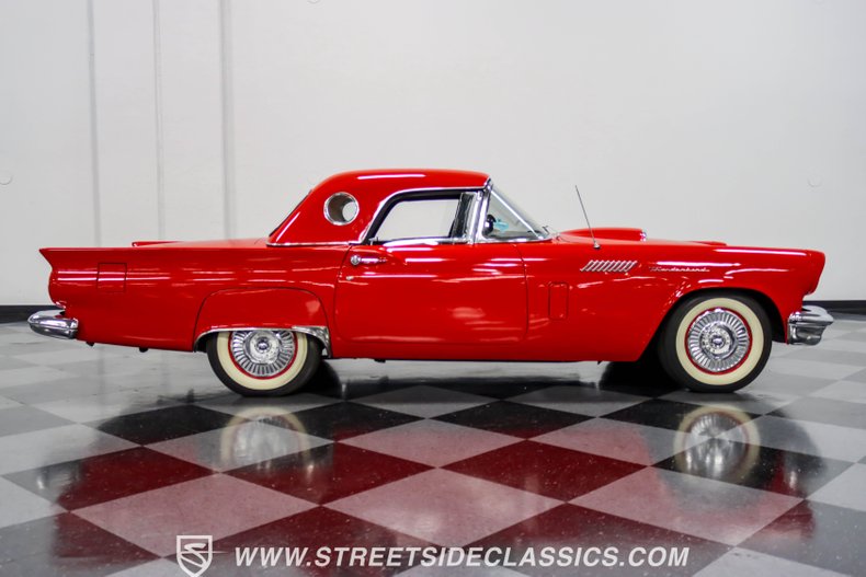 Unknown-Thunderbird-1957-Red-Black-23