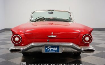 Unknown-Thunderbird-1957-Red-Black-23