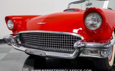 Unknown-Thunderbird-1957-Red-Black-27