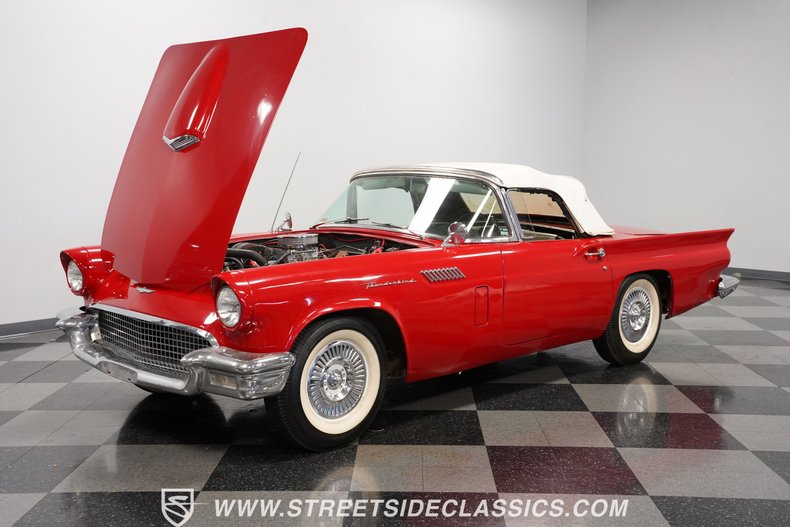Unknown-Thunderbird-1957-Red-Black-29