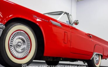 Unknown-Thunderbird-1957-Red-Black-30