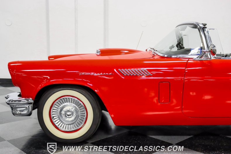 Unknown-Thunderbird-1957-Red-Black-31