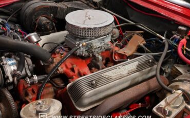 Unknown-Thunderbird-1957-Red-Black-32